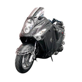 Coprigambe Termoscud®, un coprigambe impermeabile con fodera termica. In uso su scooter. Di TUCANO URBANO.